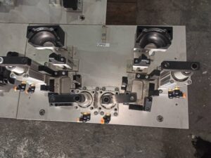 فیکسچر خط چراغ خودرو